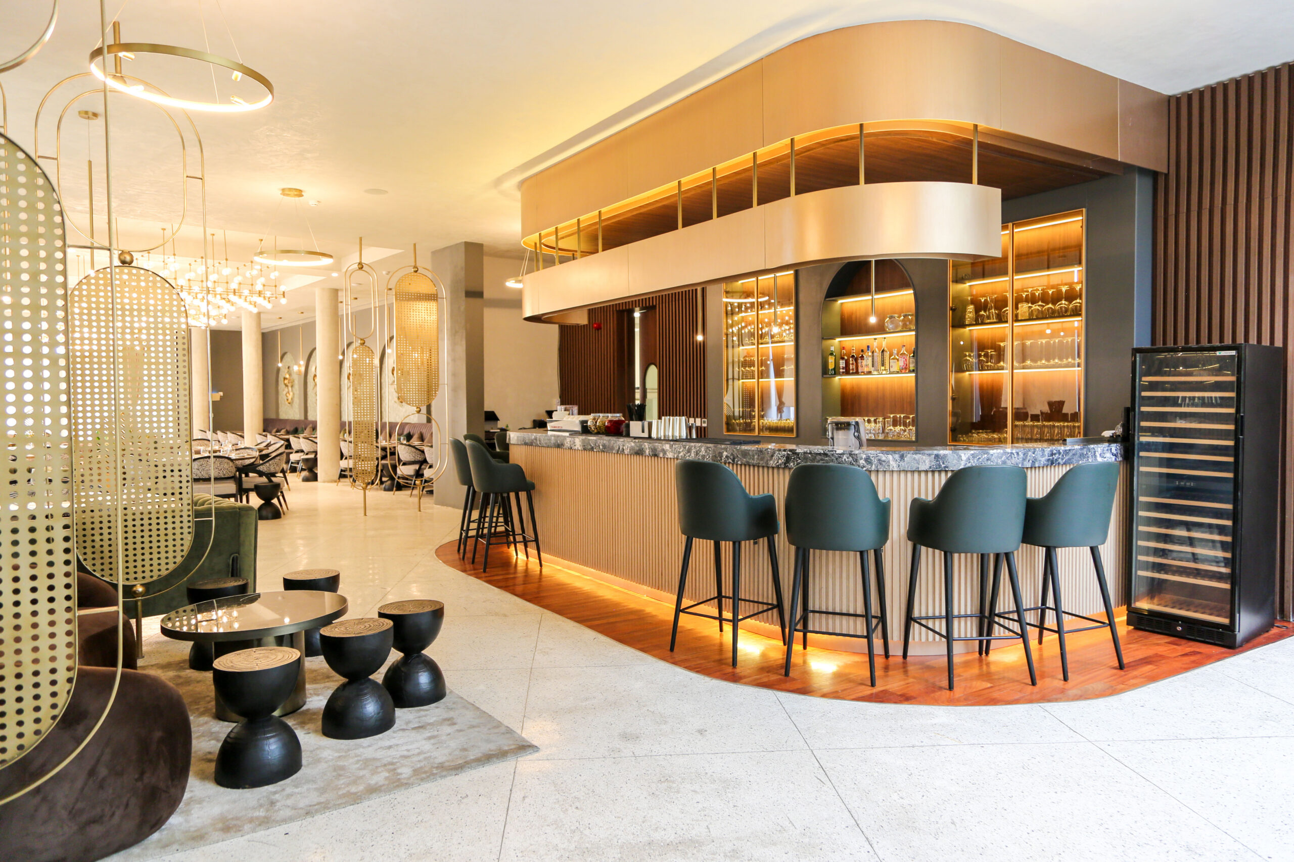 Phoenix Bar